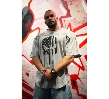 CAMISETA OVERSIZE BEAR COVERS PUNISHER